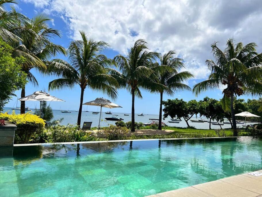 Latitude Luxury Seafront Suite Rivière Noire Exterior foto